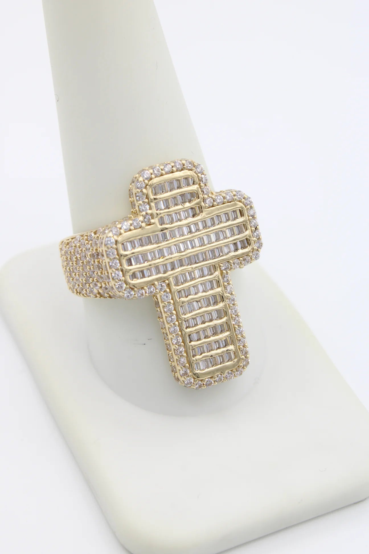 14K Cross Ring CZ Baguette
