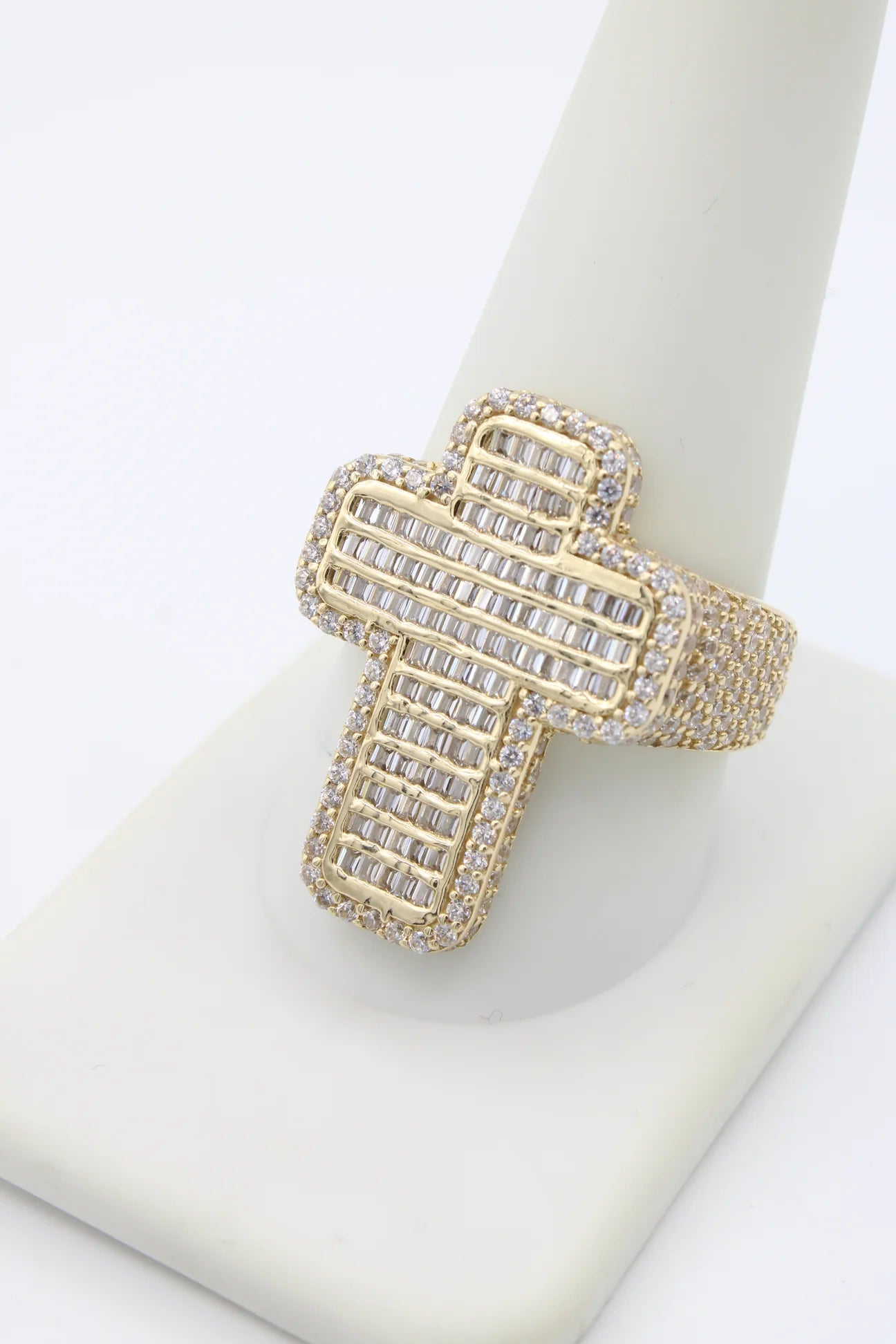 14K Cross Ring CZ Baguette