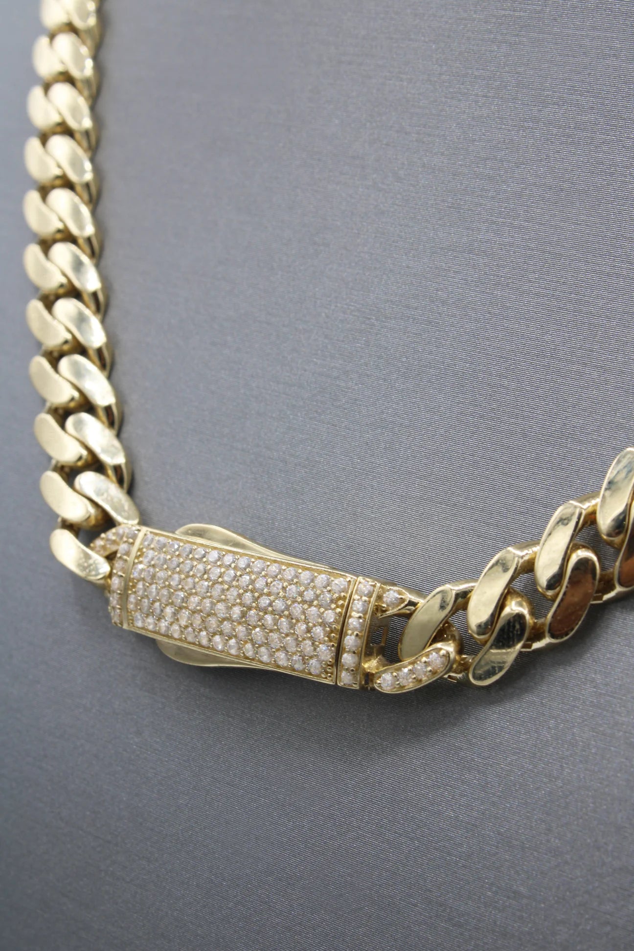 14k ITTALLO🇮🇹 Hollow Cuban Choker (9MM / 16" Inches)